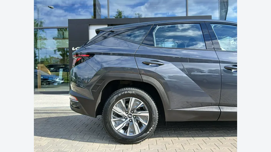 HYUNDAI Tucson -