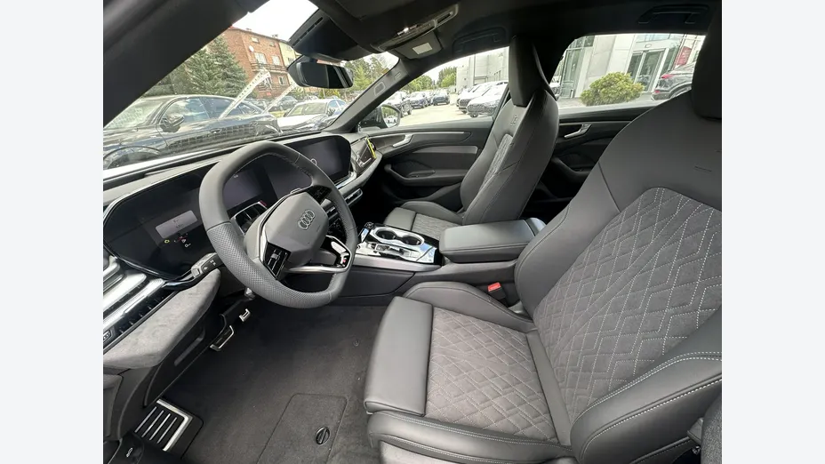 AUDI A6 -