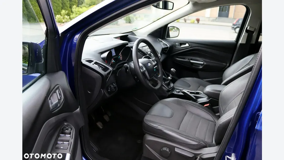 FORD Kuga -