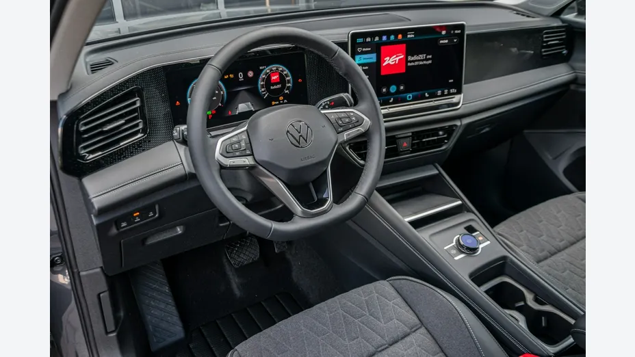 VOLKSWAGEN Tiguan -