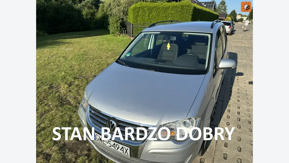 VOLKSWAGEN Touran -