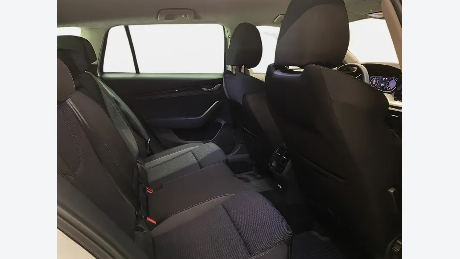 SKODA Octavia -
