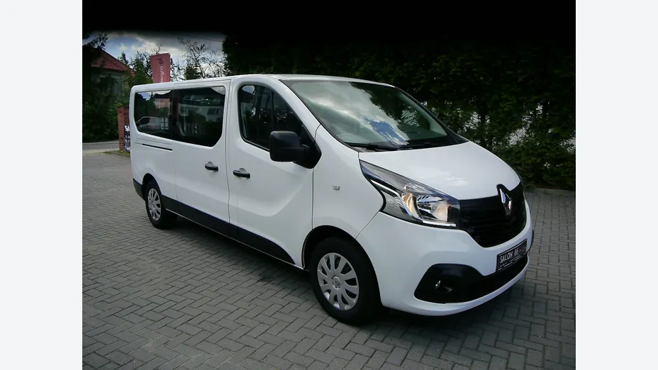 RENAULT Trafic -