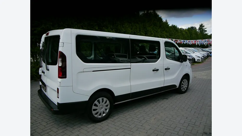 RENAULT Trafic -