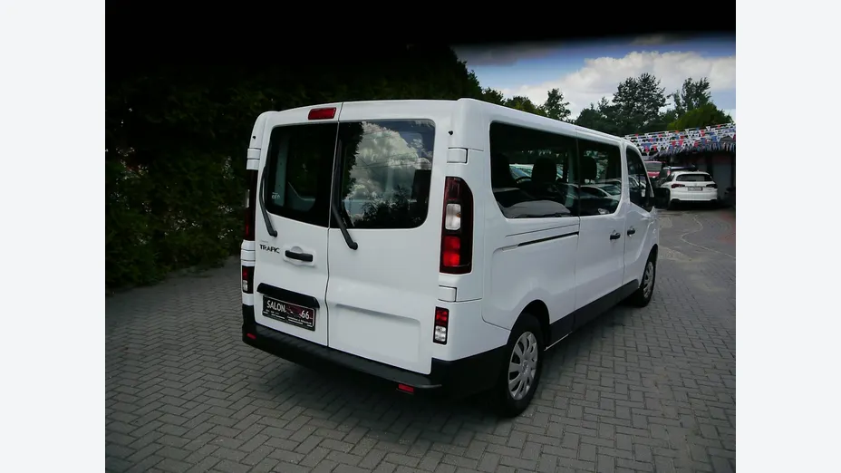 RENAULT Trafic -