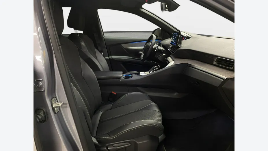 PEUGEOT 3008 -