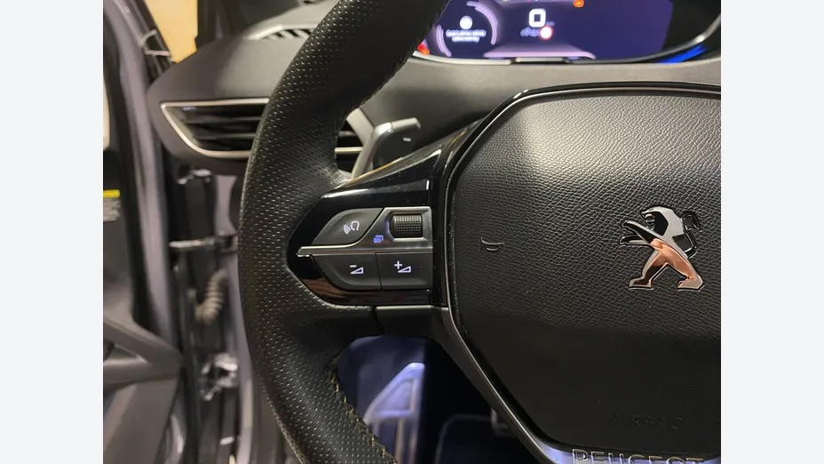 PEUGEOT 3008 -