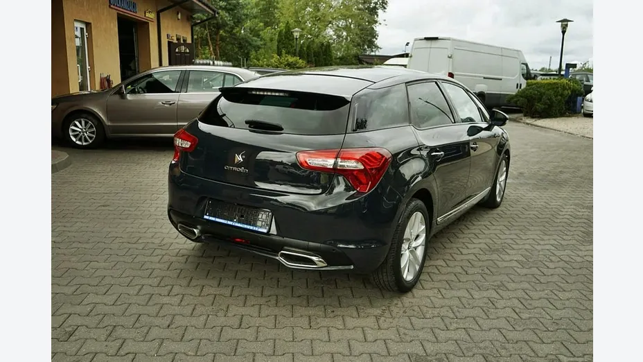 CITROEN DS5 -