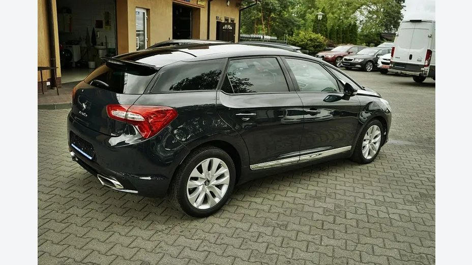 CITROEN DS5 -