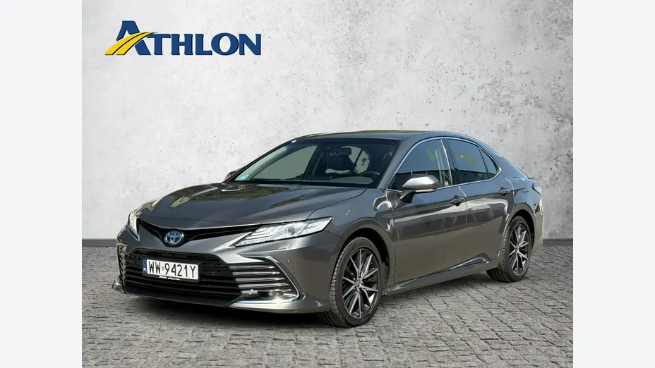 TOYOTA Camry -