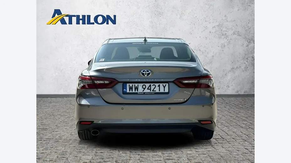 TOYOTA Camry -