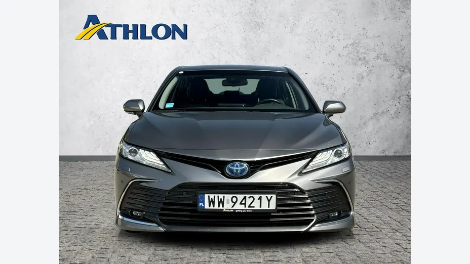 TOYOTA Camry -