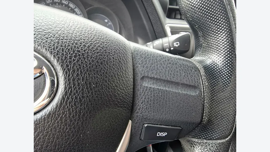 TOYOTA Auris -