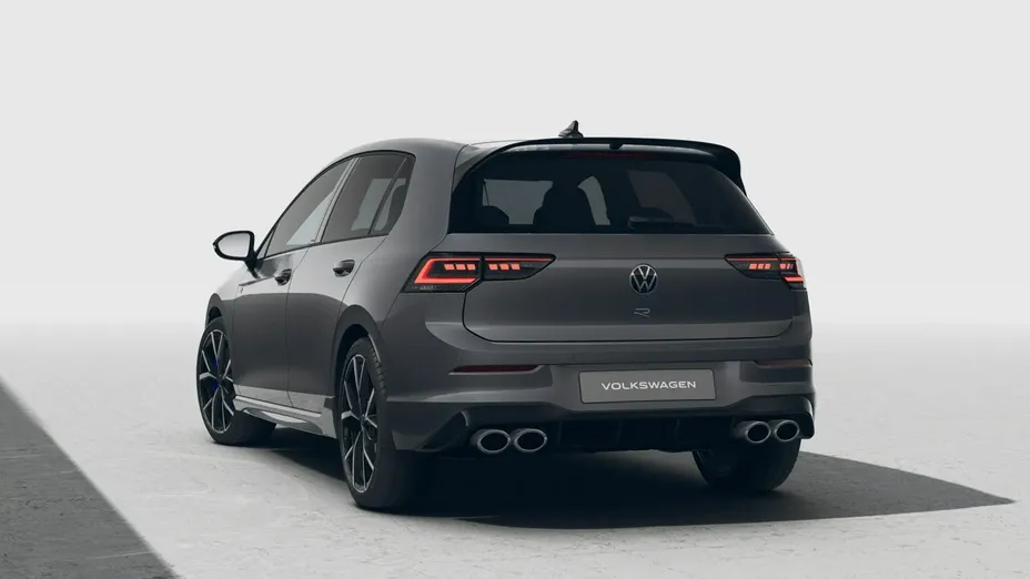VOLKSWAGEN Golf -