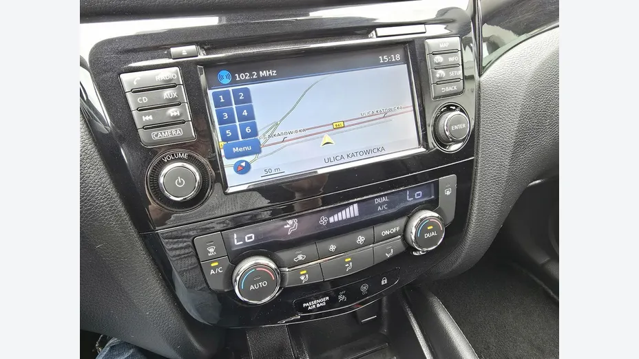 NISSAN Qashqai -
