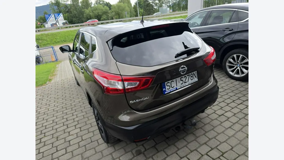NISSAN Qashqai -