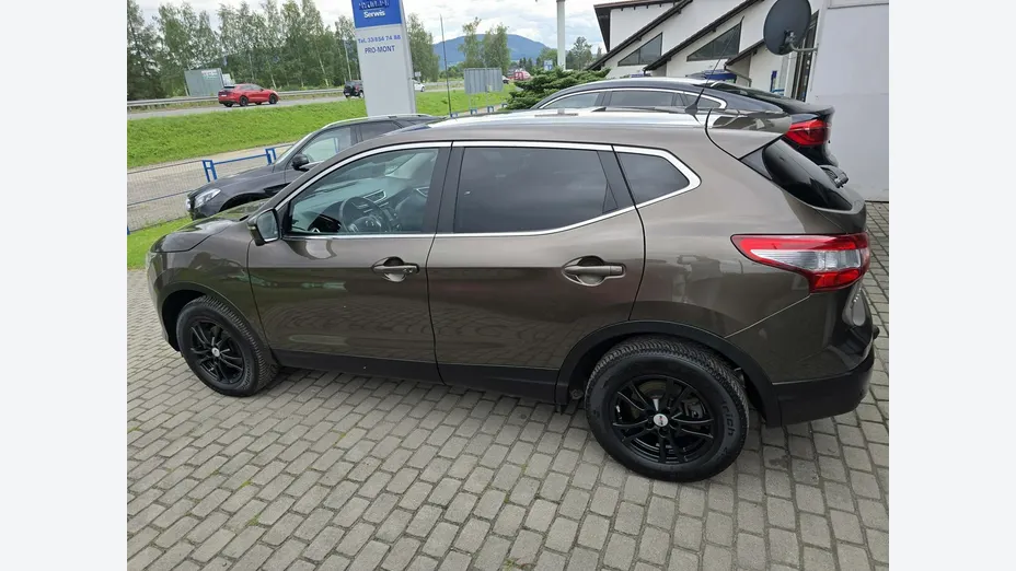 NISSAN Qashqai -
