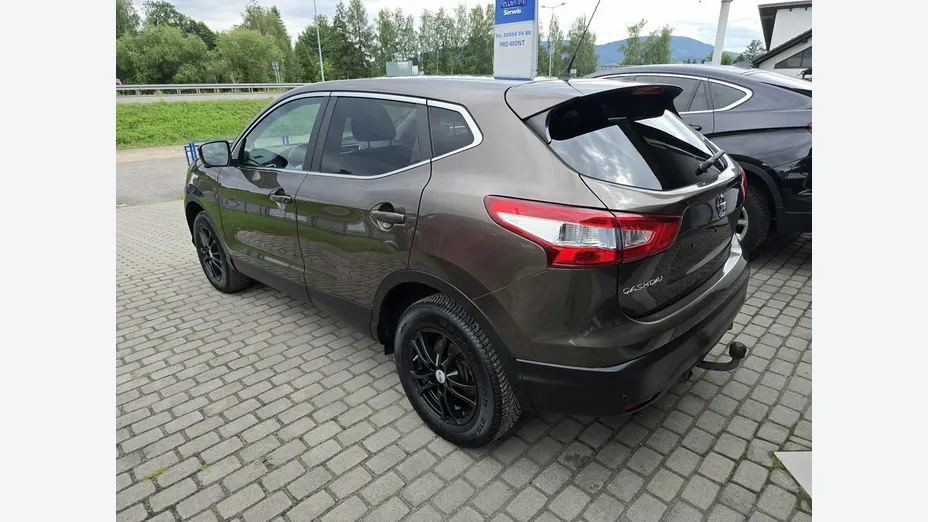 NISSAN Qashqai -