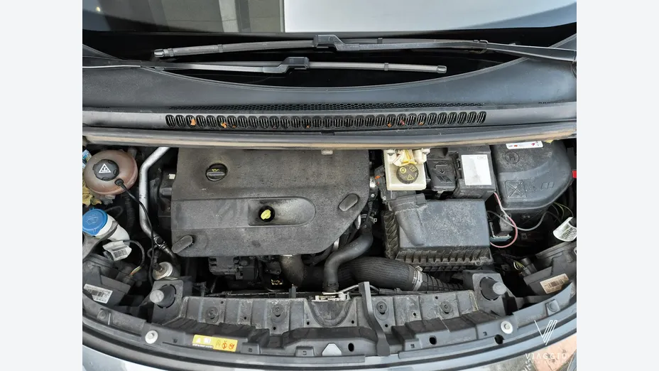 PEUGEOT 3008 -