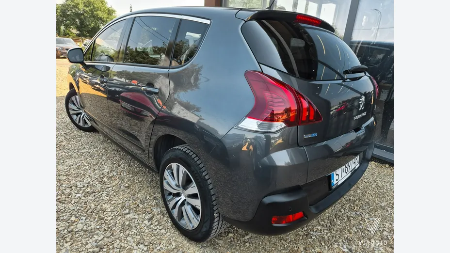 PEUGEOT 3008 -