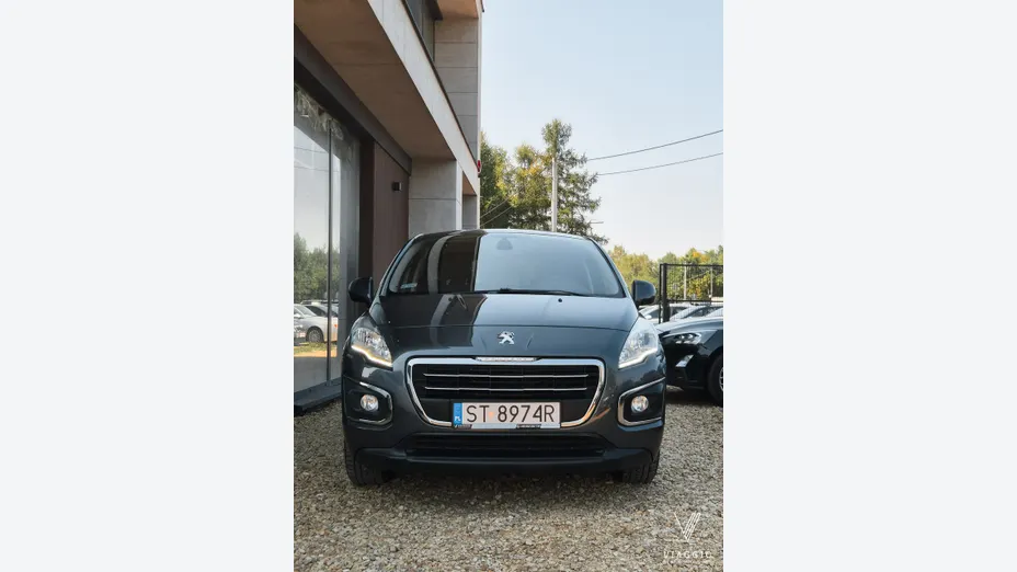 PEUGEOT 3008 -