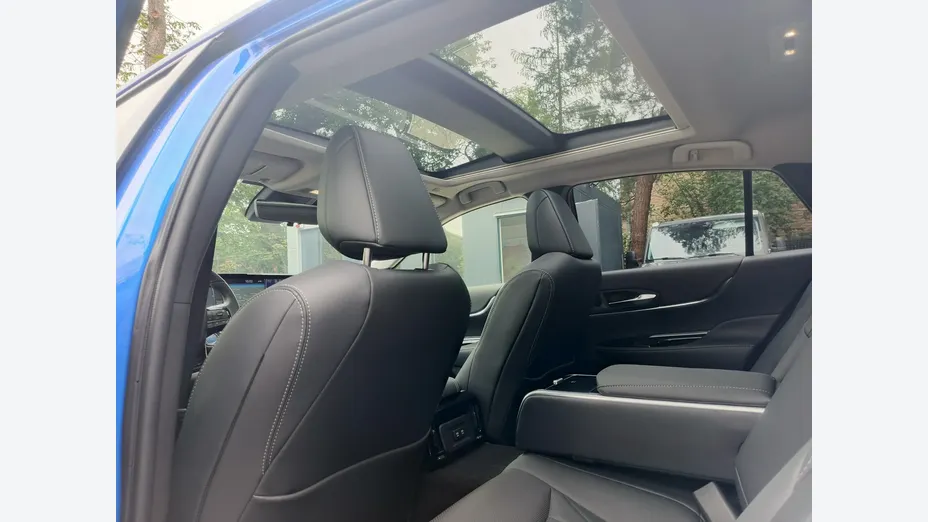 TOYOTA Mirai -