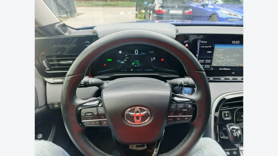 TOYOTA Mirai -