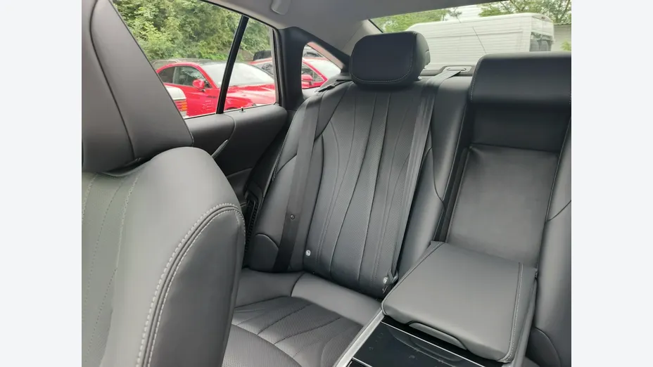 TOYOTA Mirai -