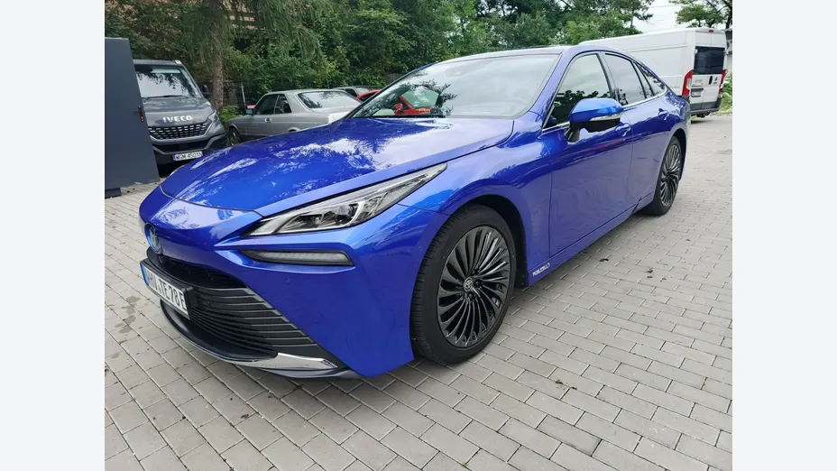 TOYOTA Mirai -