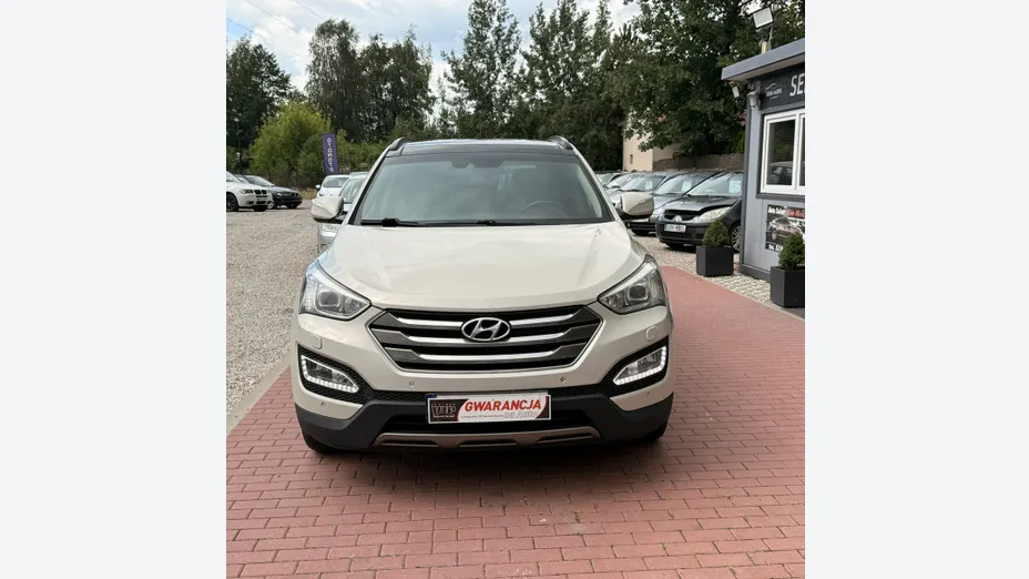 HYUNDAI Santa Fe -