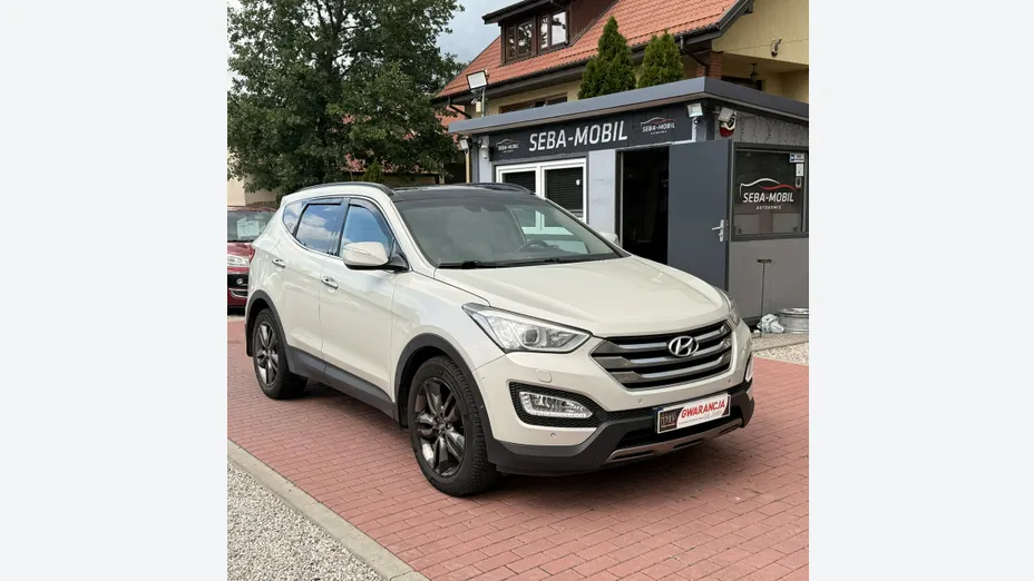 HYUNDAI Santa Fe -