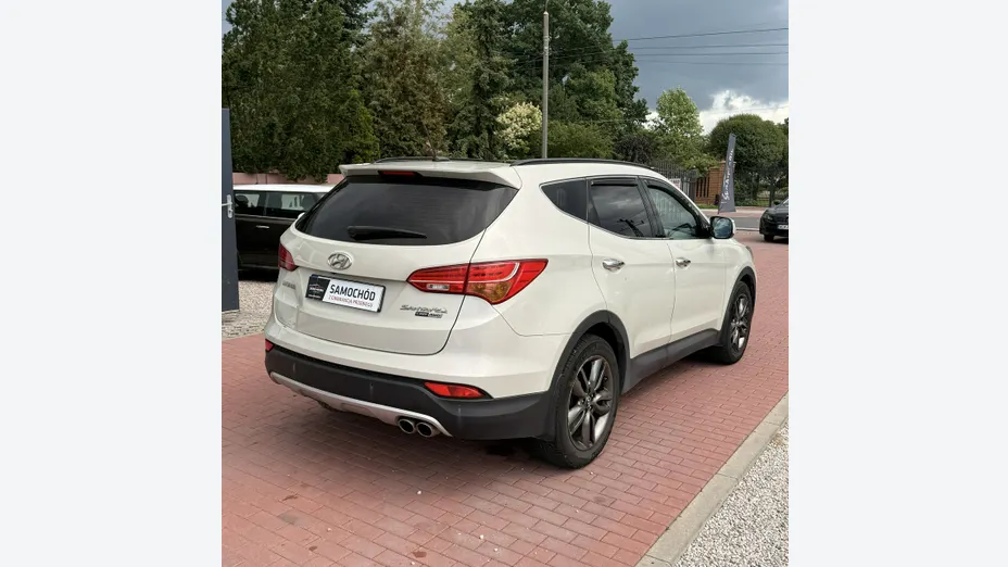 HYUNDAI Santa Fe -