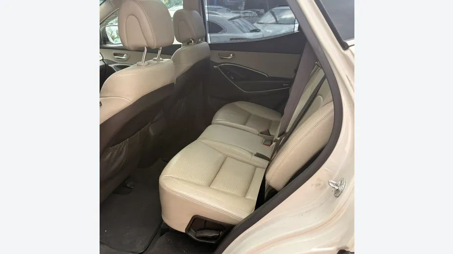 HYUNDAI Santa Fe -