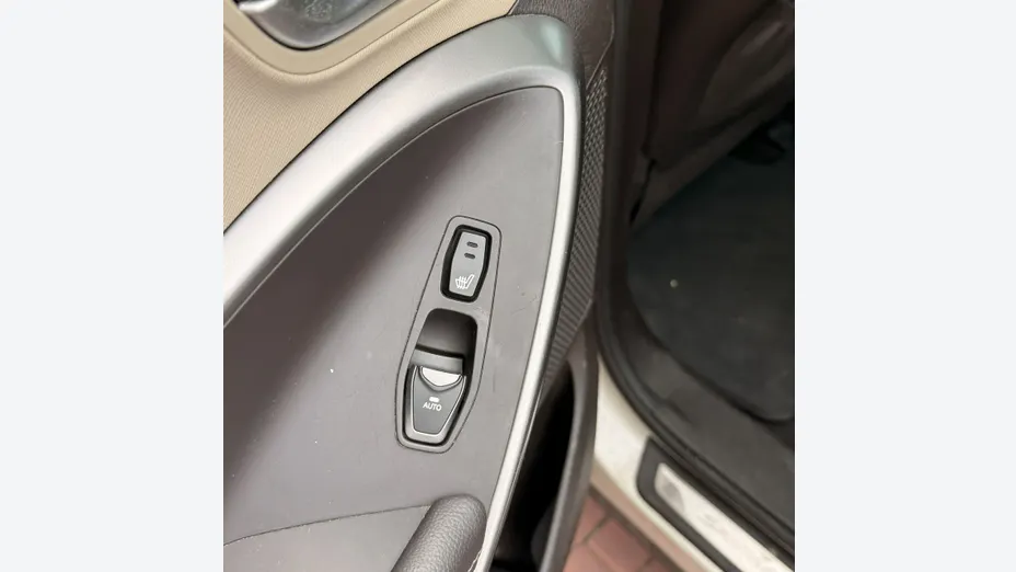 HYUNDAI Santa Fe -