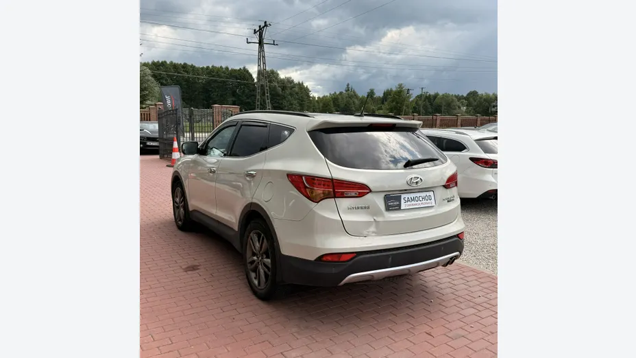 HYUNDAI Santa Fe -