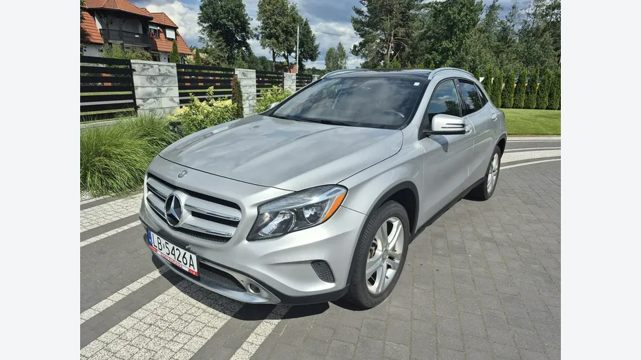 MERCEDES-BENZ GLA -