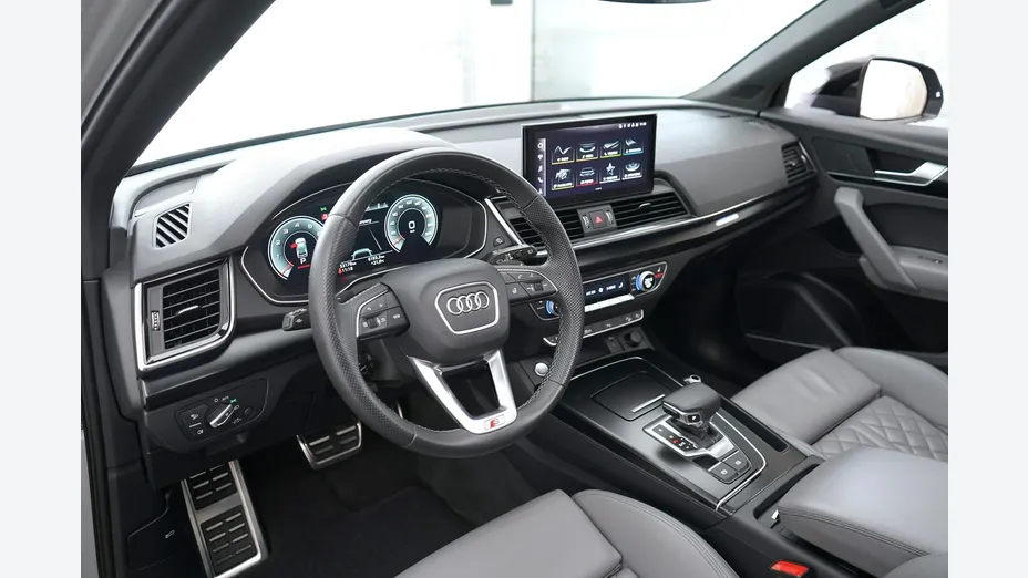 AUDI Q5 -
