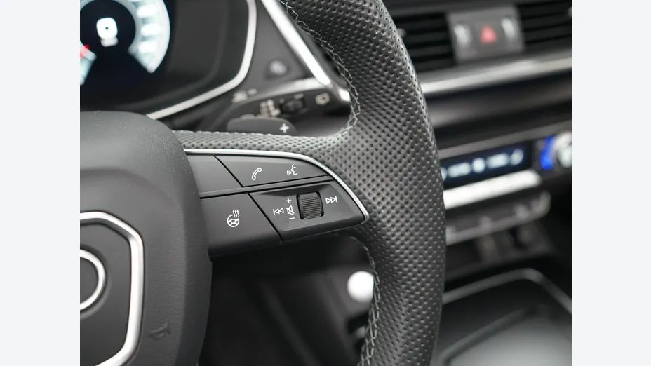 AUDI Q5 -