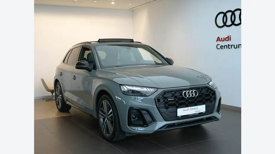 AUDI Q5 -