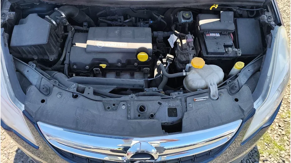 OPEL Corsa -