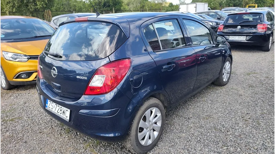 OPEL Corsa -