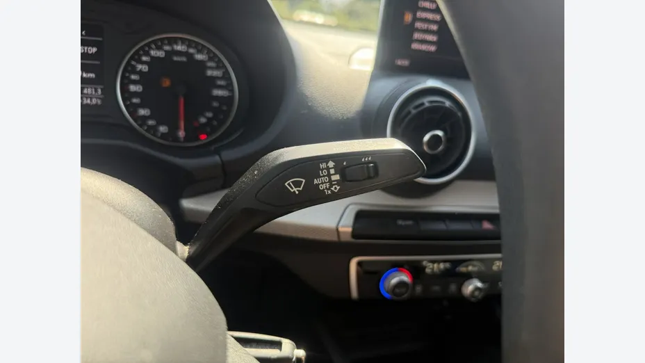 AUDI Q2 -