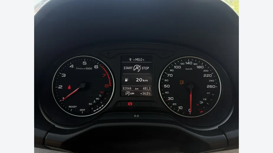 AUDI Q2 -