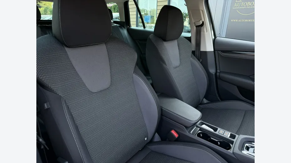 SKODA Octavia -