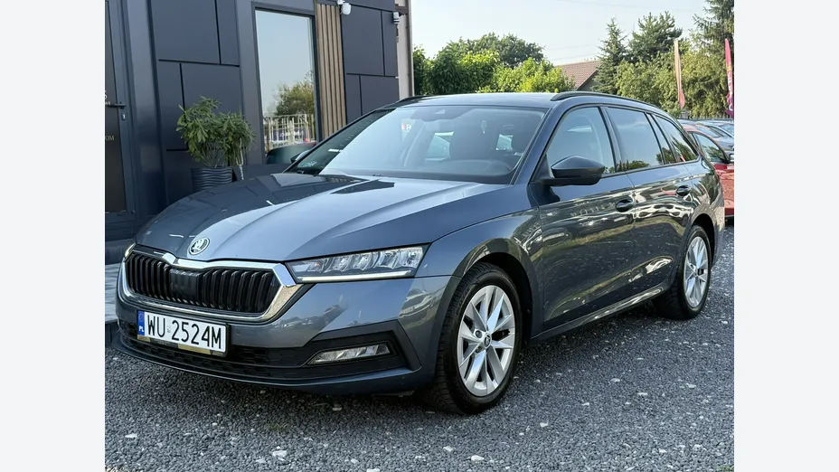 SKODA Octavia -