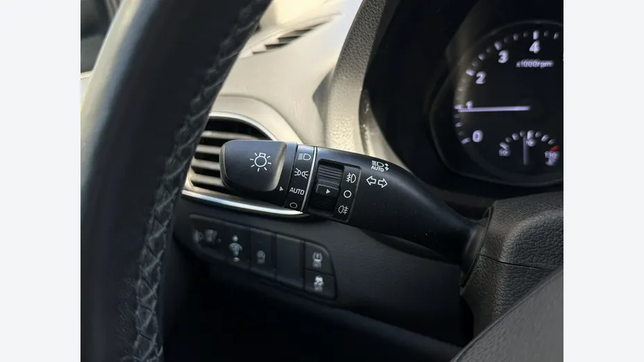 HYUNDAI i30 -