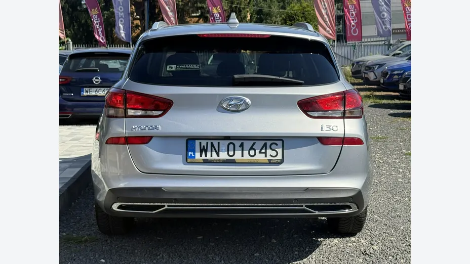 HYUNDAI i30 -