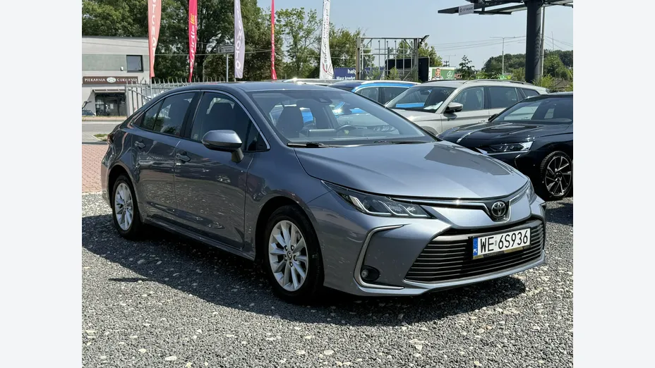 TOYOTA Corolla -
