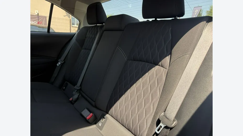 TOYOTA Corolla -