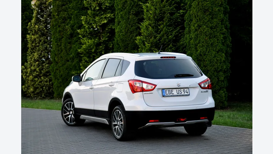 SUZUKI S-Cross -
